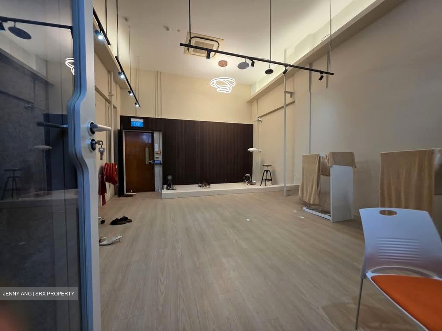 Hongkong Street (D1), Office #582276061